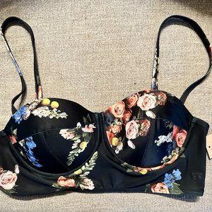 NWT Albion Bikini Top